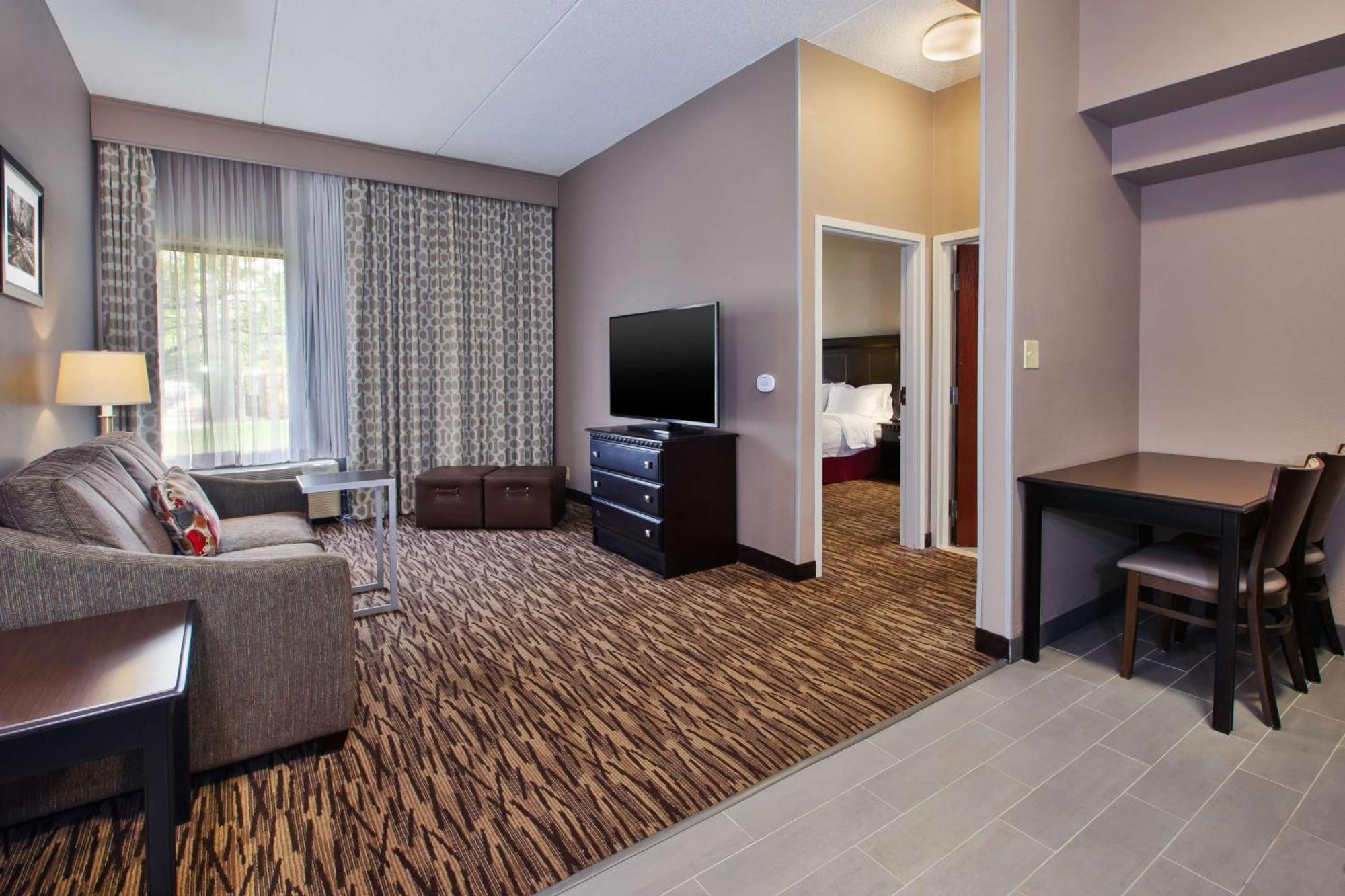 Hampton Inn & Suites Cleveland-Airport/Middleburg Heights Exterior foto