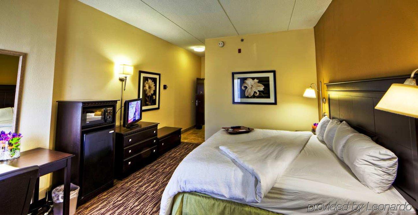 Hampton Inn & Suites Cleveland-Airport/Middleburg Heights Quarto foto