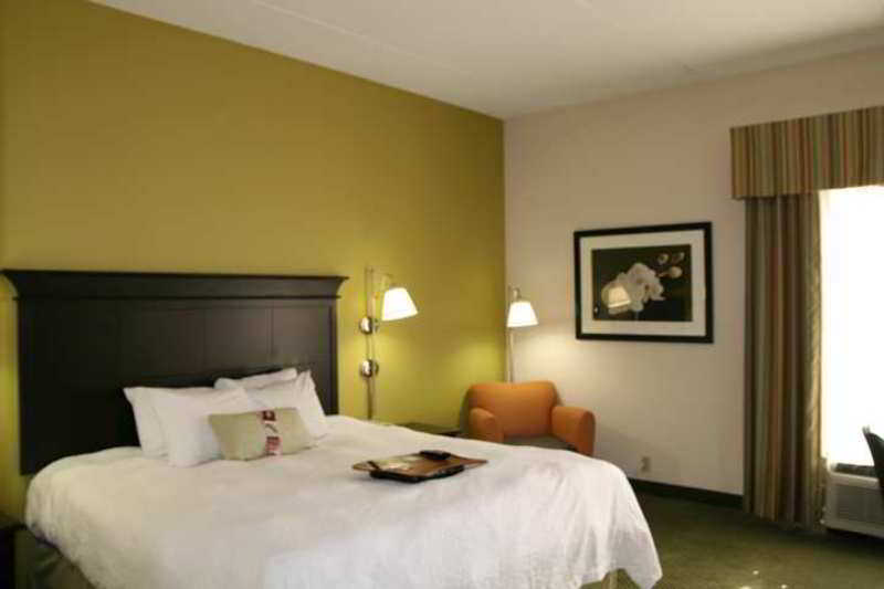 Hampton Inn & Suites Cleveland-Airport/Middleburg Heights Quarto foto