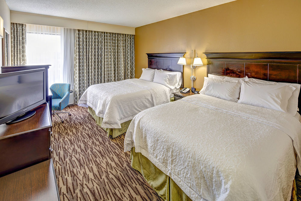 Hampton Inn & Suites Cleveland-Airport/Middleburg Heights Exterior foto